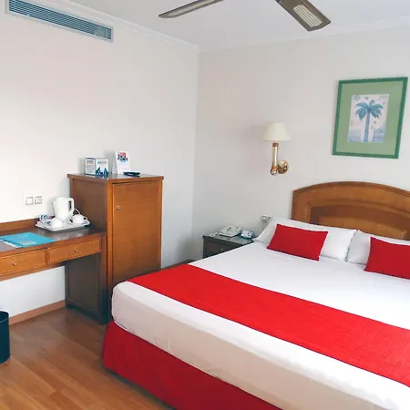Hotel Senator