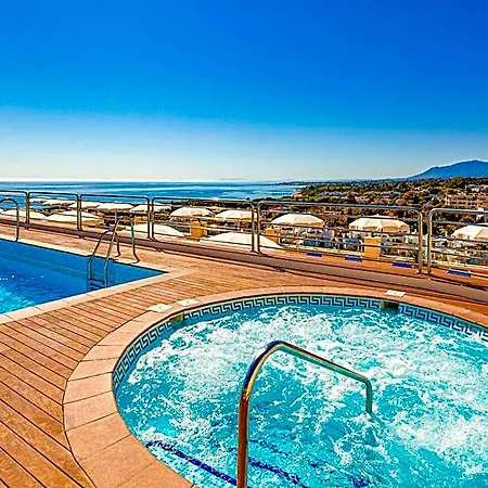 Hotel Senator 4*