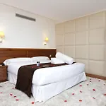 Hotel Senator