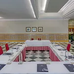 Senator 4*